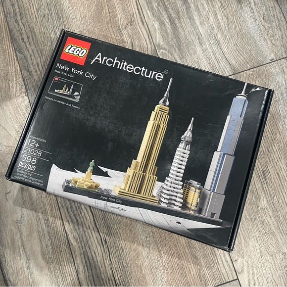 Lego Other - Lego Arhitecture 21028 New York City Building Set 598 Pcs New Retired!